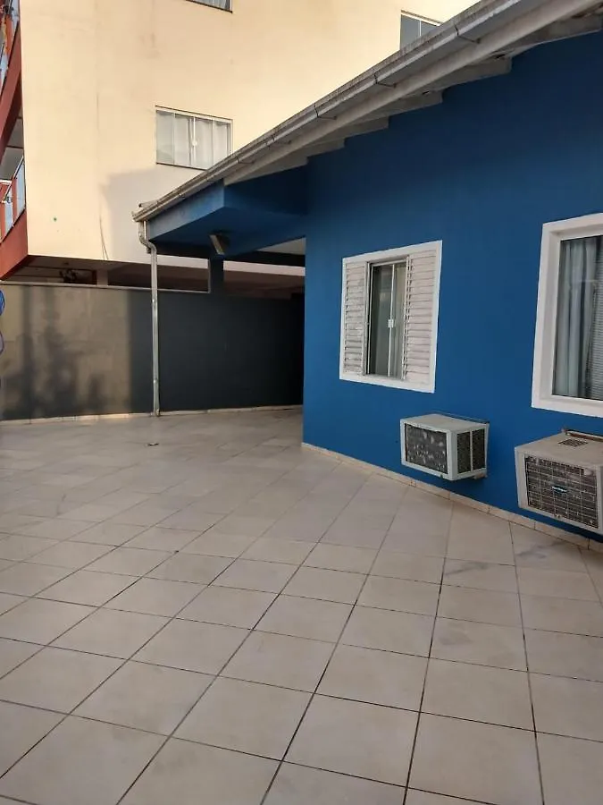 Casa de hóspedes Suítes econômica 250 metros do mar Piçarras