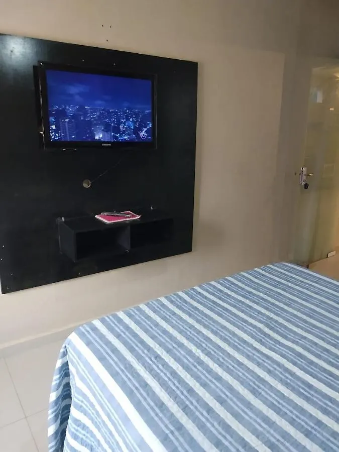 Casa de hóspedes Suítes econômica 250 metros do mar Piçarras