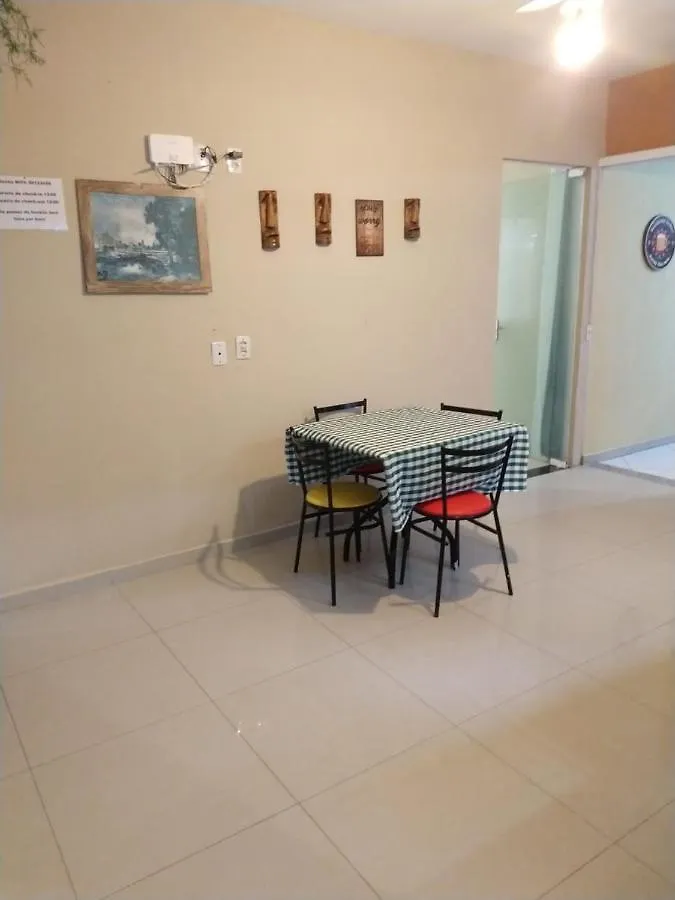 Suítes econômica 250 metros do mar Piçarras Casa de hóspedes