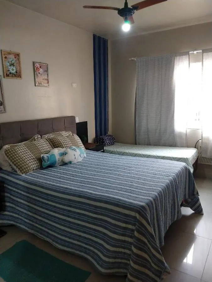 Suítes econômica 250 metros do mar Piçarras Casa de hóspedes